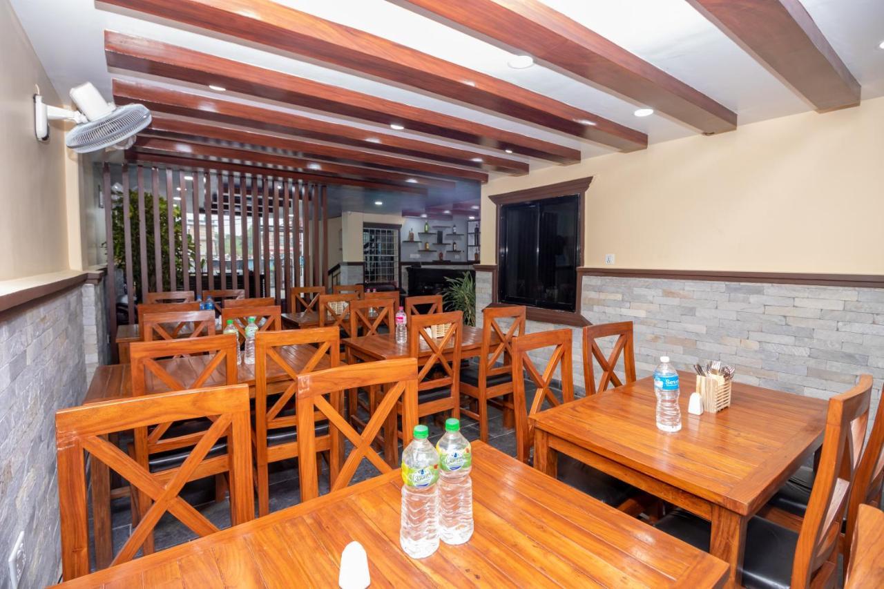 Oyo 253 Hotel Pinnacle Ποκάρα Εξωτερικό φωτογραφία